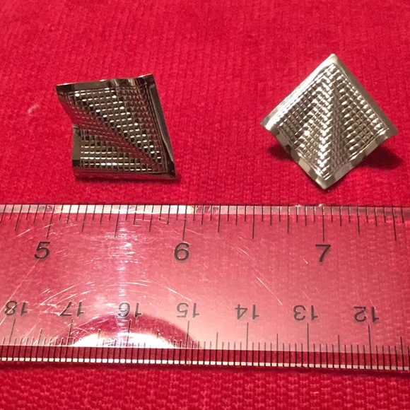 Handkerchief Earings - Picture 4 of 4